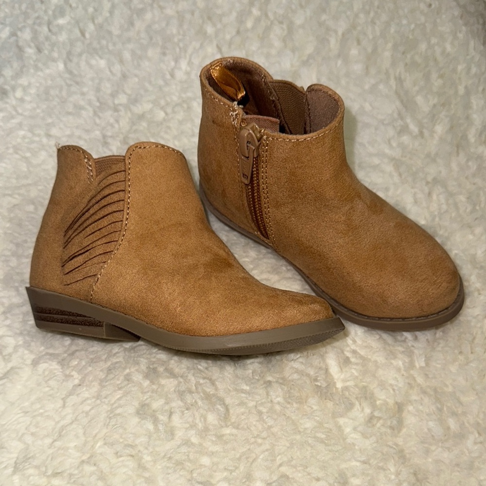 Old Navy Kids Tan Boots